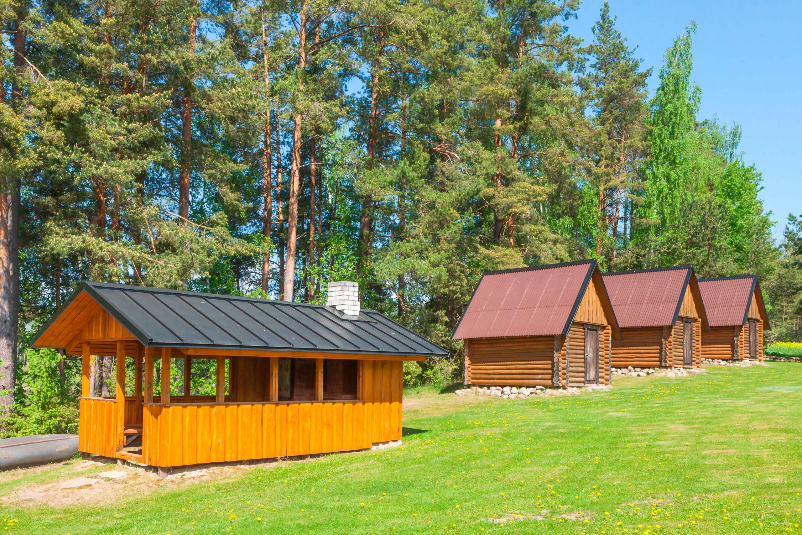 Väike katusealune ja kämpingud